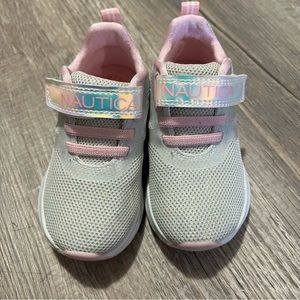 Toddler size 7 tennis shoes